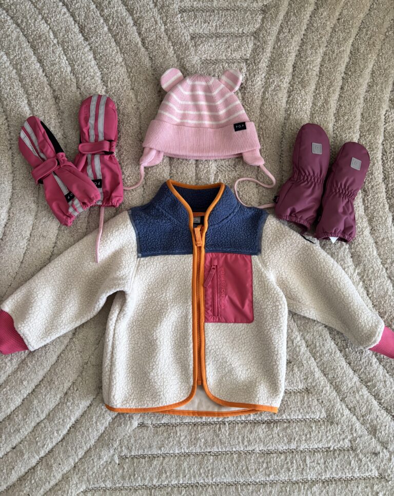 Välikausivaatteet lapselle – täydellinen hankintalista taaperolle